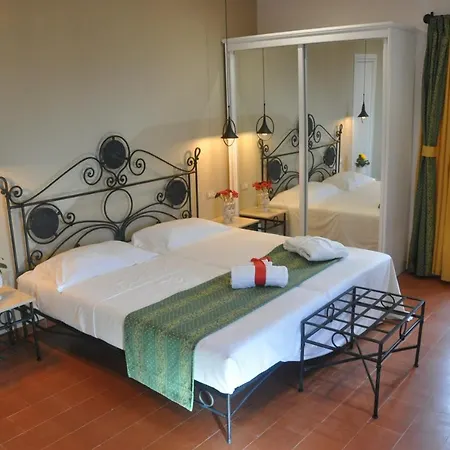 בית הארחה Del Vescovo 4*