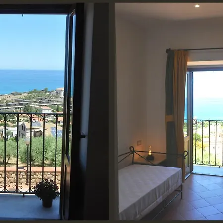 Del Vescovo בית הארחה צ'פאלו