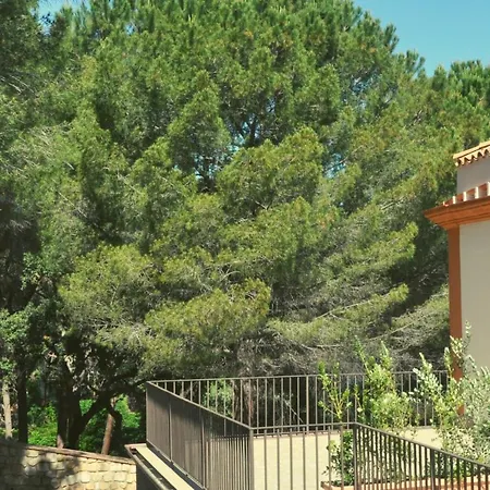 Del Vescovo בית הארחה 4*